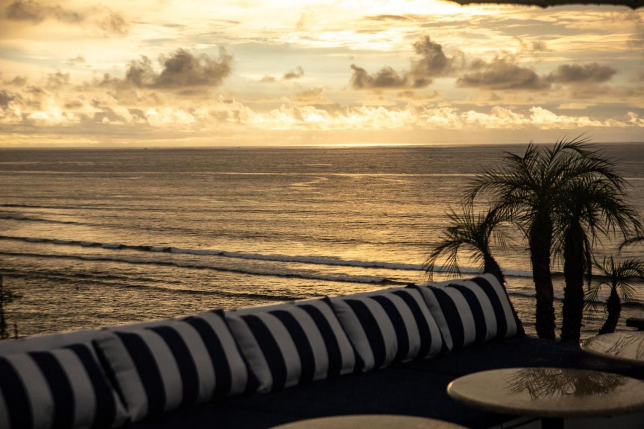 Villa Morabito Art Cliff Uluwatu Exterior foto