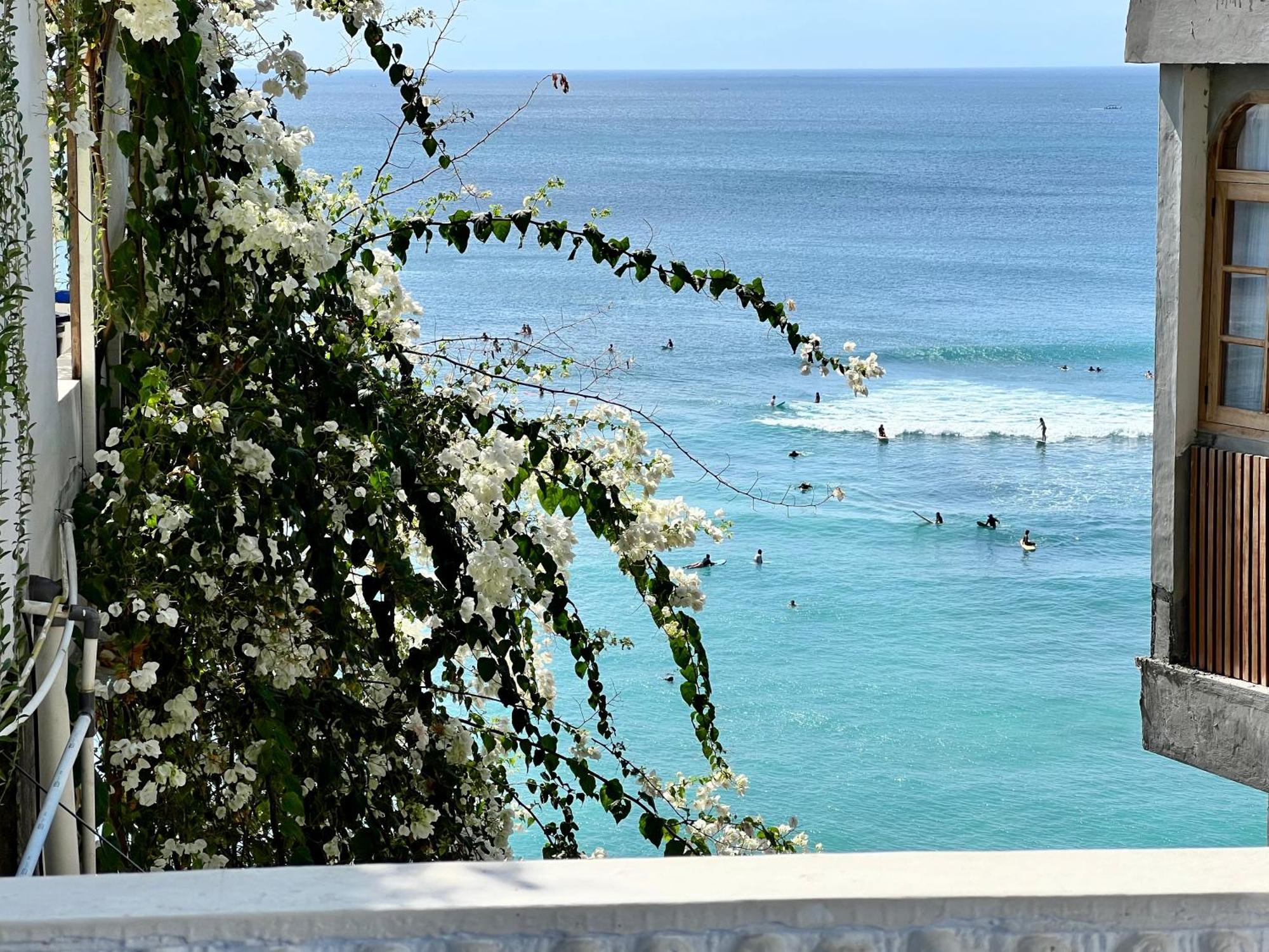 Villa Morabito Art Cliff Uluwatu Exterior foto
