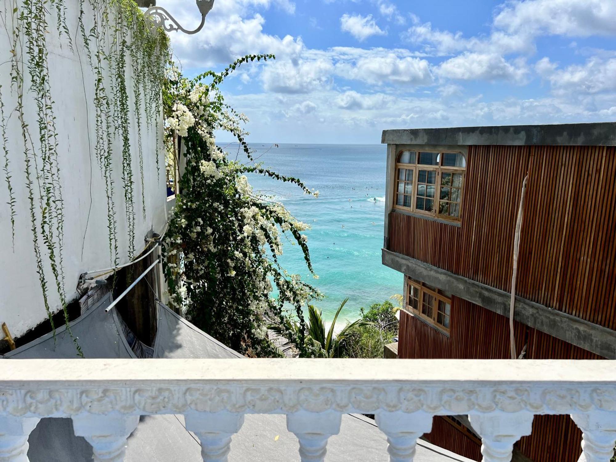 Villa Morabito Art Cliff Uluwatu Exterior foto